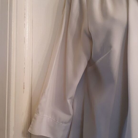 Joanna white blouse SizePM - Picture 3 of 8